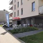 Impresja 35 Z Garazem
